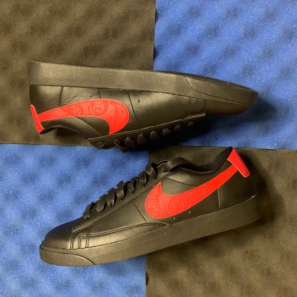 Nike Shoes - Nike blazer low